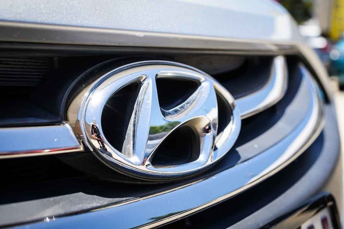 2015 HYUNDAI i30 PREMIUM 1.8 L.E.