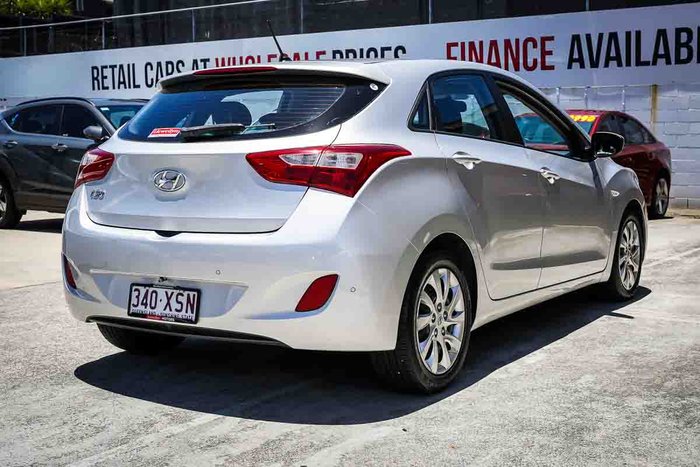 2015 HYUNDAI i30 PREMIUM 1.8 L.E.