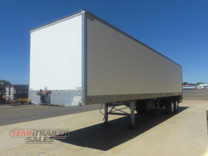 2014 Genuine 20 Pallet Bogie Pantech with Tailgate Loader