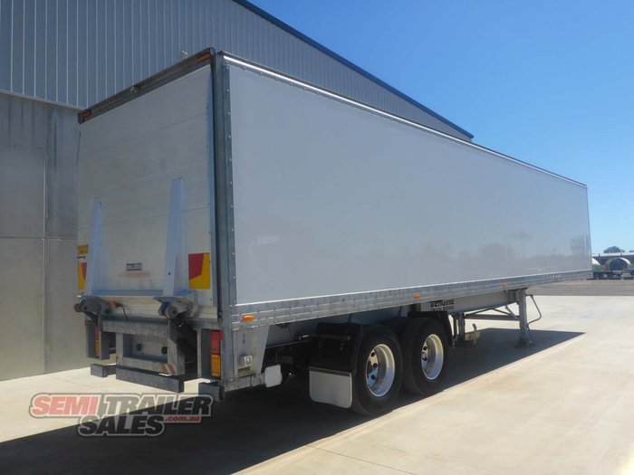 2014 Genuine 20 Pallet Bogie Pantech with Tailgate Loader