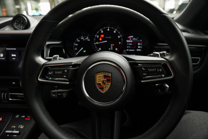 2022 Porsche Macan