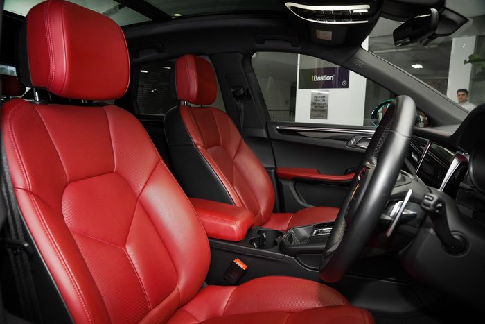 2022 Porsche Macan
