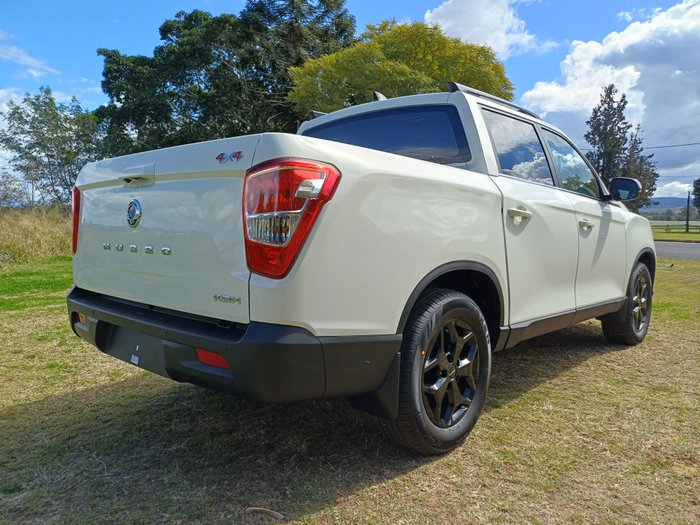2025 KGM MUSSO ADVANCE