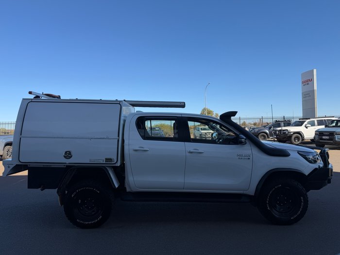 2024 Toyota Hilux SR White