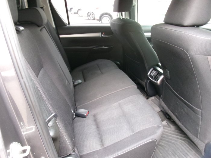 2020 Toyota Hilux 4x4 SR5