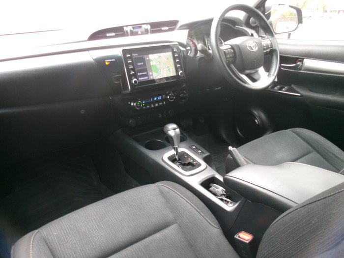 2020 Toyota Hilux 4x4 SR5