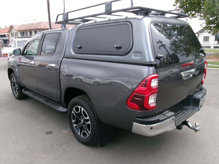 2020 Toyota Hilux 4x4 SR5