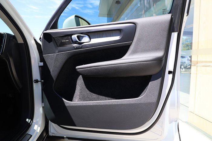 2021 Volvo XC40 T4 Inscription