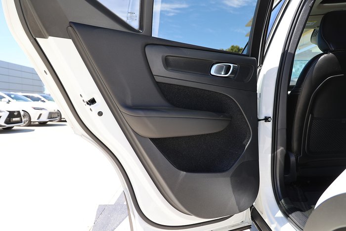 2021 Volvo XC40 T4 Inscription