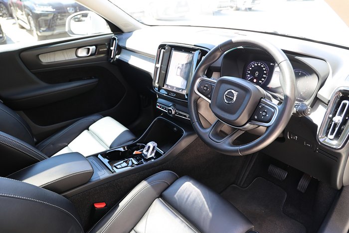 2021 Volvo XC40 T4 Inscription