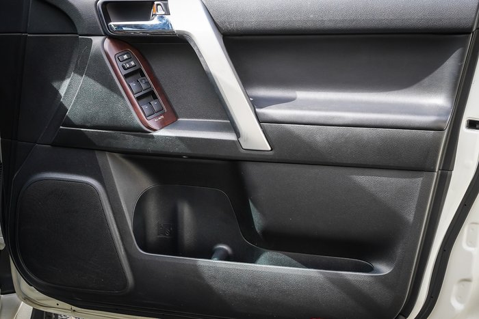 2016 Toyota PRADO VX
