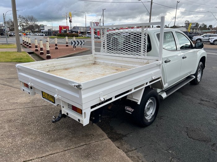 2020 MITSUBISHI TRITON GLX