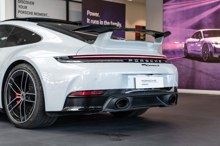 2025 Porsche 911 Carrera S