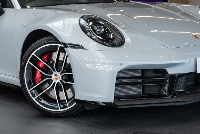 2025 Porsche 911 Carrera S