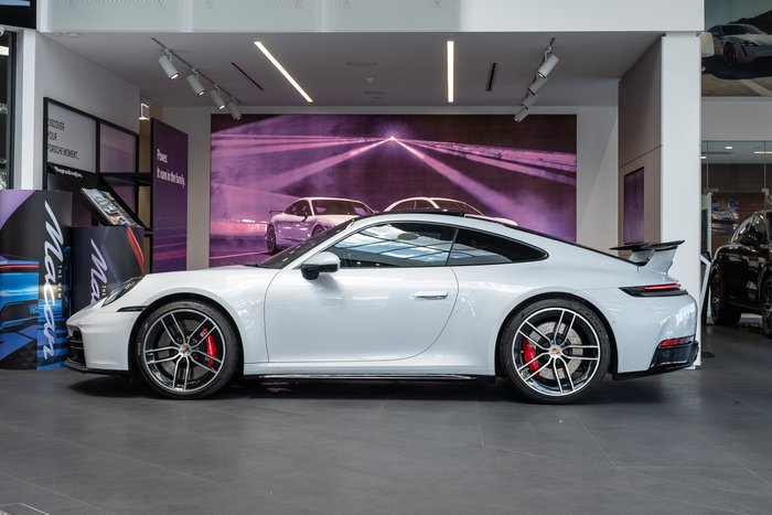 2025 Porsche 911 Carrera S