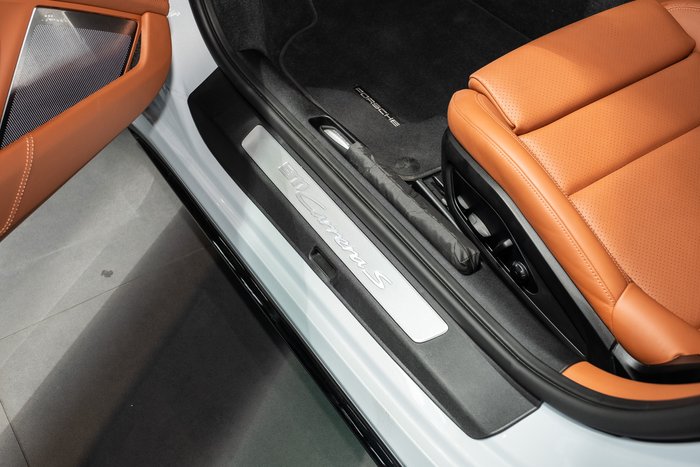 2025 Porsche 911 Carrera S