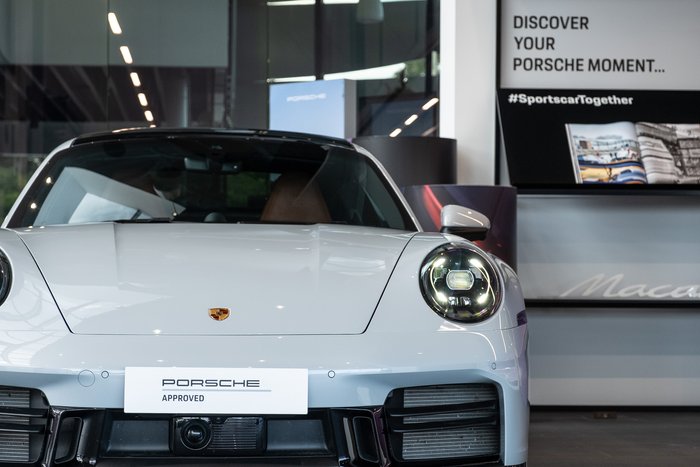 2025 Porsche 911 Carrera S