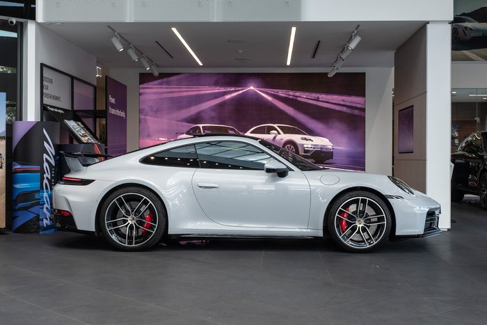 2025 Porsche 911 Carrera S