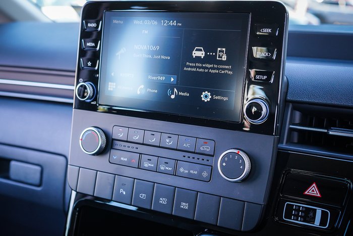 2025 Hyundai STARIA