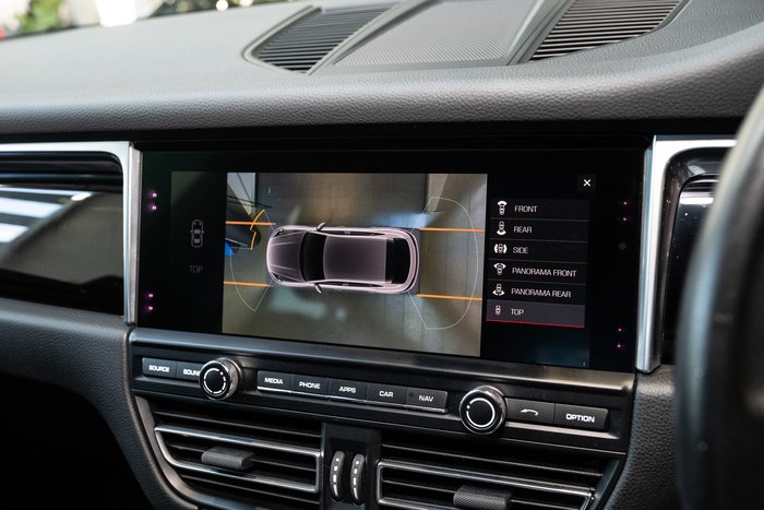 2021 Porsche Macan