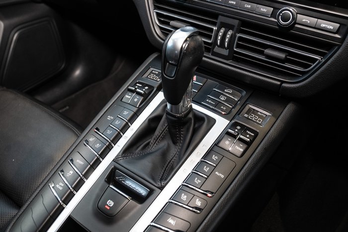 2021 Porsche Macan