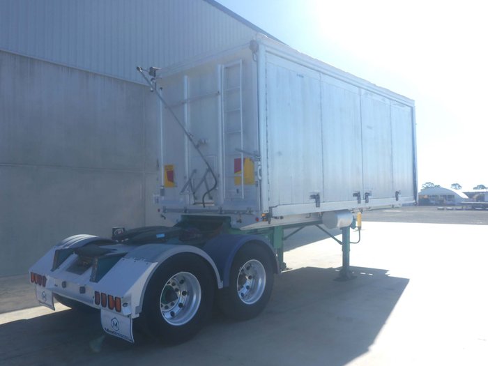 2006 Lusty Retractable Tipper Side Opening A Trailer