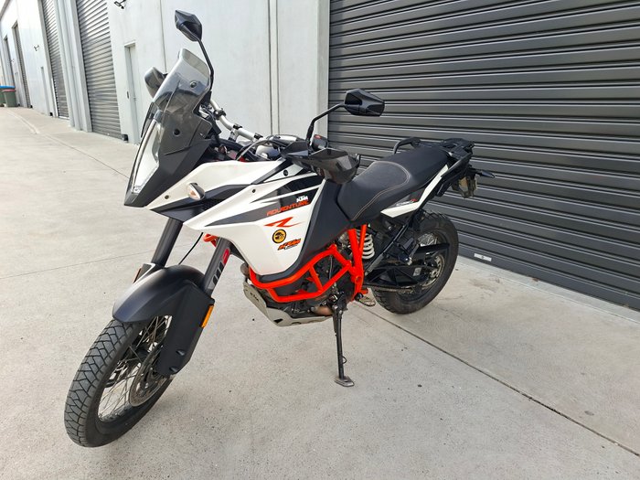 2017 KTM 1090