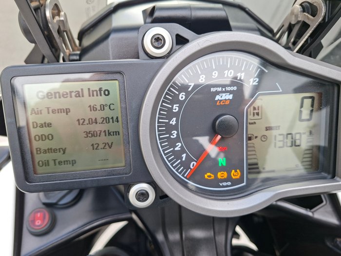 2017 KTM 1090