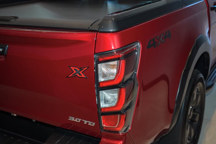 2025 Isuzu D-MAX X-TERRAIN
