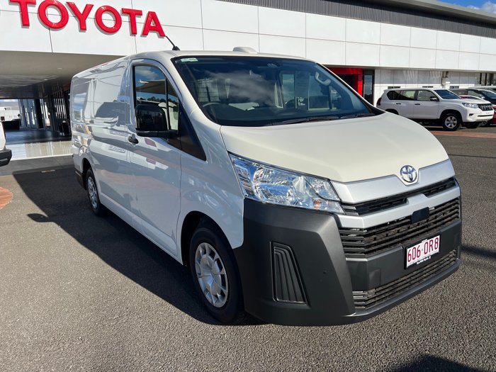 2025 Toyota Hiace Hiace Van LWB 2.8L T Diesel Automatic 9638690 006