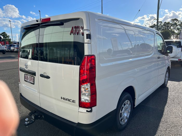 2025 Toyota Hiace Hiace Van LWB 2.8L T Diesel Automatic 9638690 006