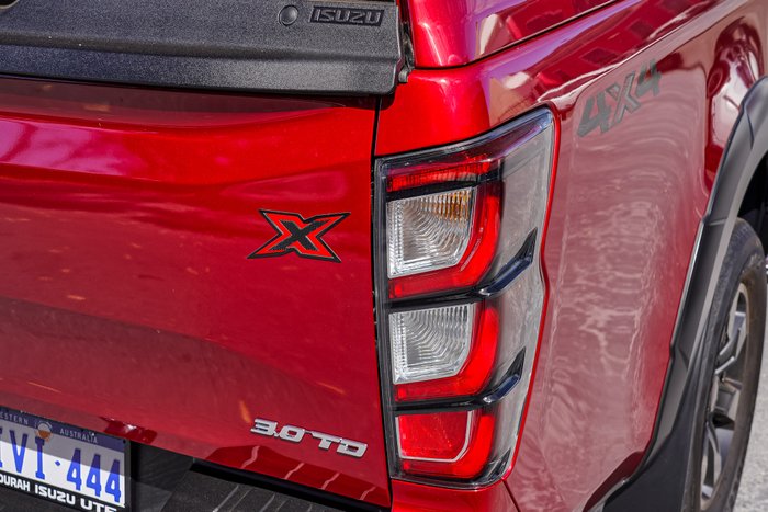 2025 Isuzu D-MAX X-TERRAIN