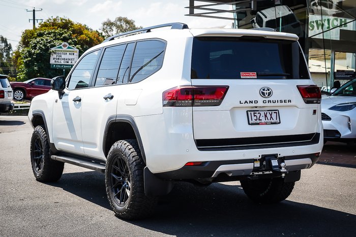 2024 Toyota LANDCRUISER GR-S