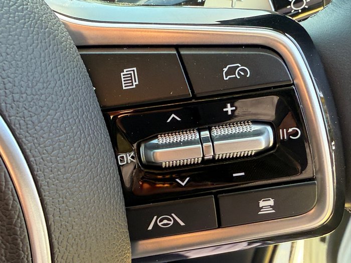 2025 Kia Carnival Sport+ HEV