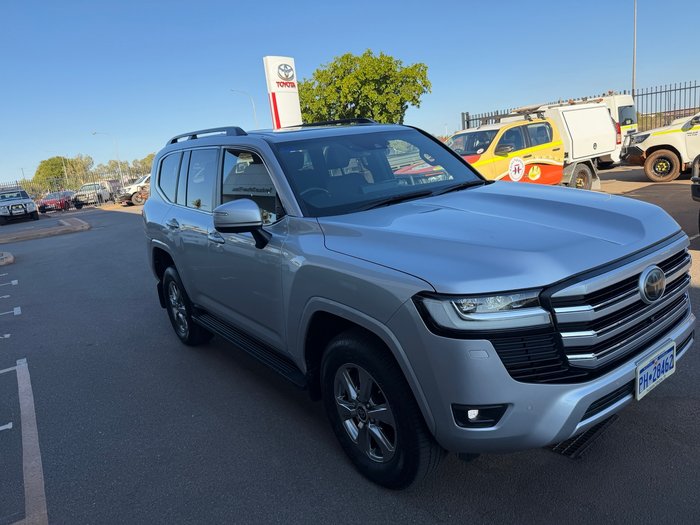 2022 Toyota LANDCRUISER VX