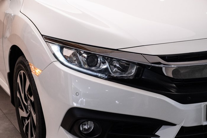 2017 HONDA CIVIC VTi-S