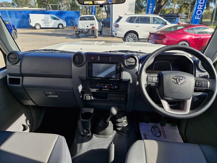 2024 Toyota LC Military Workmate 2.8L T Diesel Manual Dual Cab Chassis 7205360 001 French Vanilla