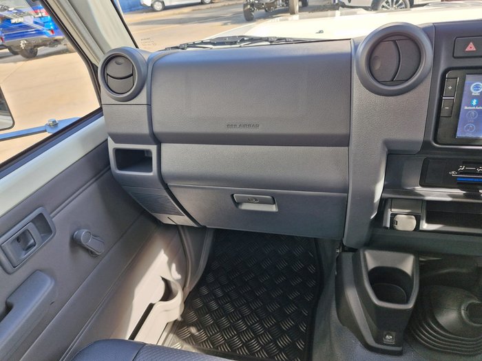 2024 Toyota LC Military Workmate 2.8L T Diesel Manual Dual Cab Chassis 7205360 001 French Vanilla