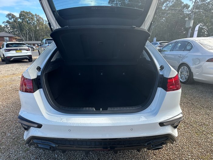 2022 Kia Cerato S BD MY22 CLEAR WHITE