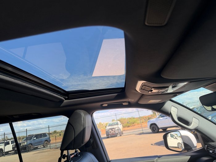 2022 Toyota LANDCRUISER VX Silver