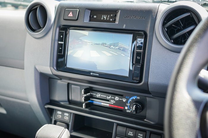 2025 Toyota LC MILITARY GXL