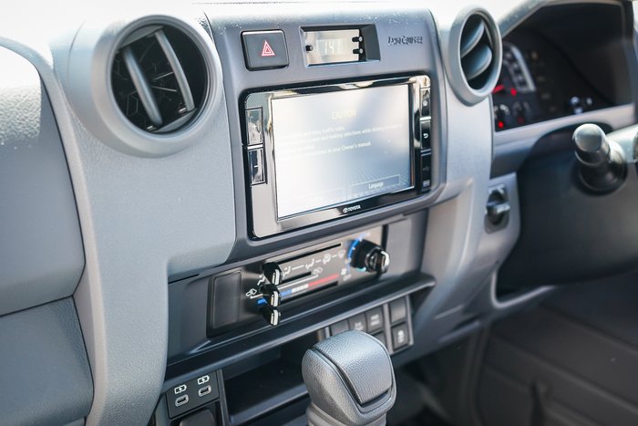 2025 Toyota LC MILITARY GXL