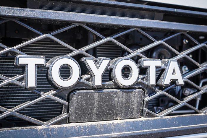 2025 Toyota LC MILITARY GXL