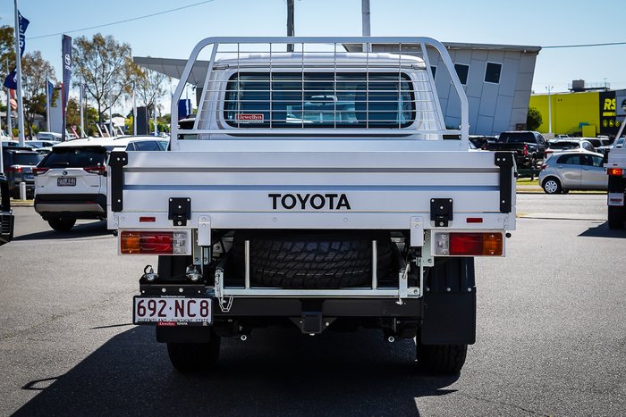 2025 Toyota LC MILITARY GXL