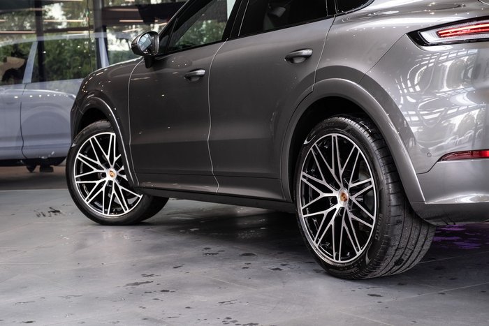 2025 Porsche Cayenne