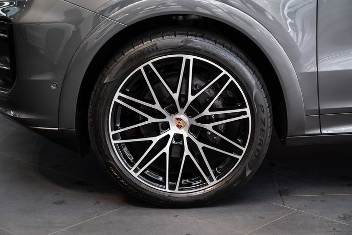 2025 Porsche Cayenne