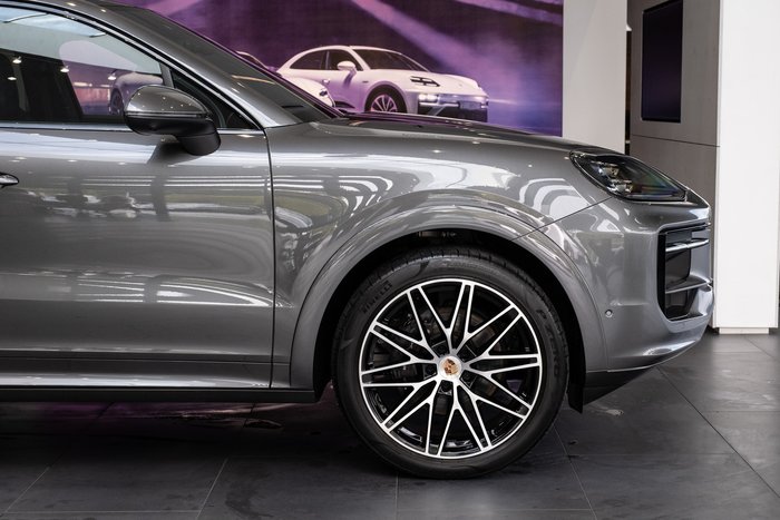 2025 Porsche Cayenne