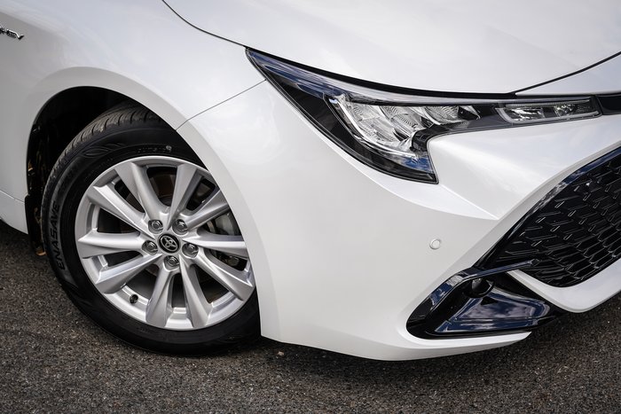 2025 Toyota COROLLA SX