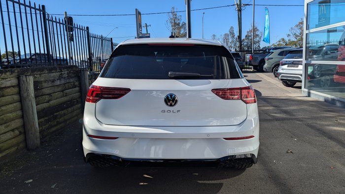 2026 VOLKSWAGEN Golf R-LINE