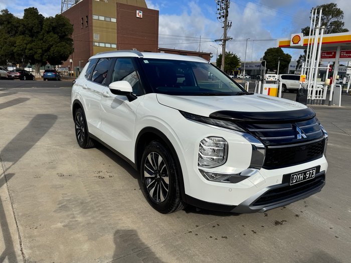 2025 MITSUBISHI Outlander